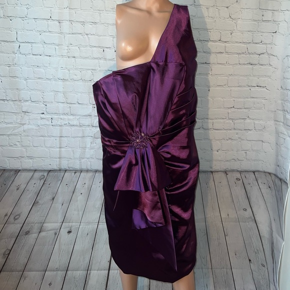 Light in The Box Dresses & Skirts - Light In The Box Purple Bow Tie Bedazzled Dress size 3X